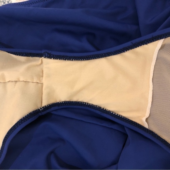 NWT - PERONA - Solid Blue V-Neck Tank Style Modest One-Piece Swimsuit - Size 14 - Picture 5 of 11